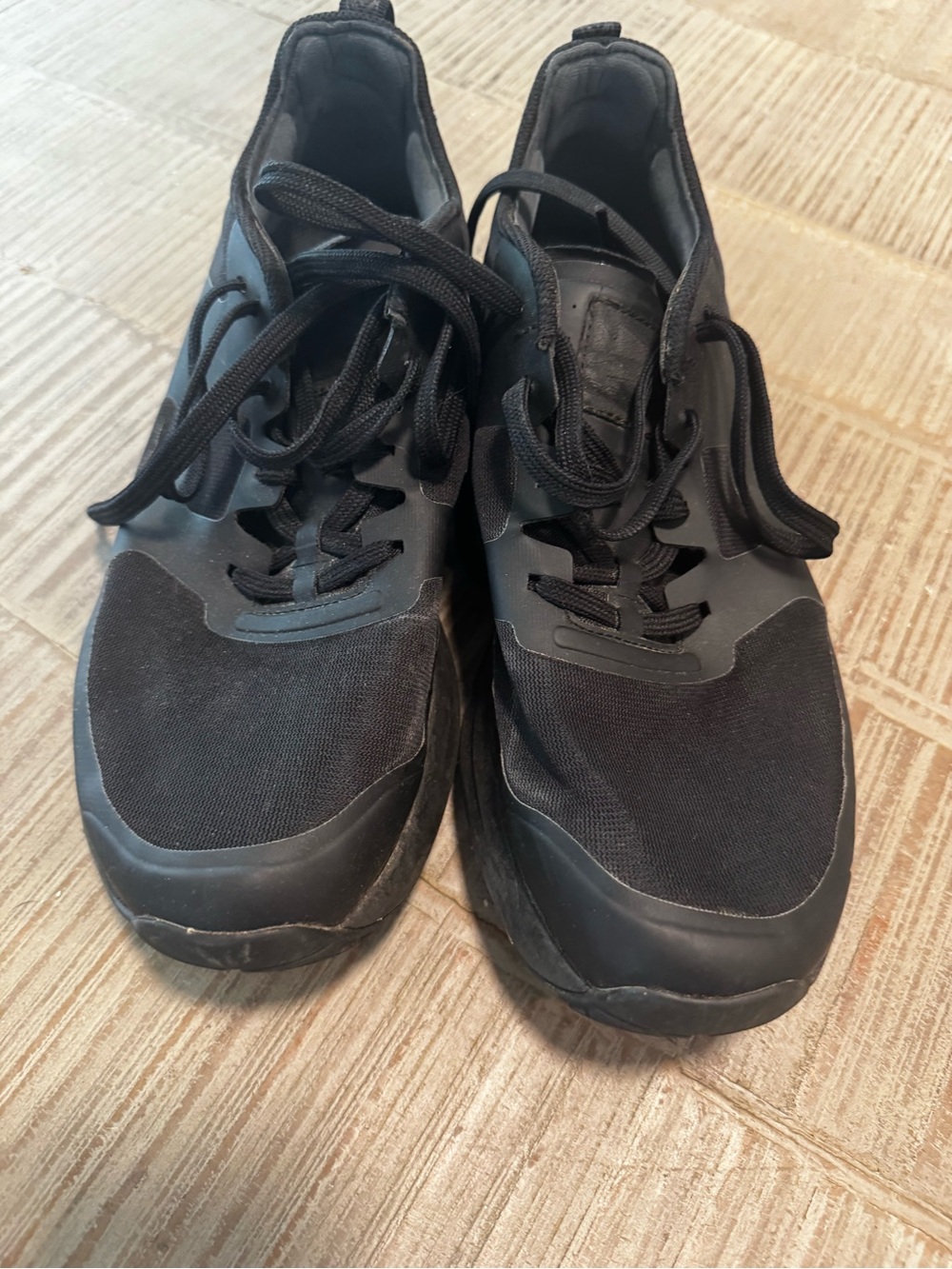All-Black Men's Goruck rough runner Sneakers